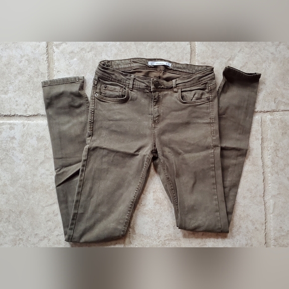 Zara Denim - Zara Women's Skinny Olive Colored Pants Size 6